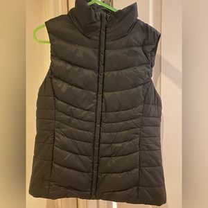 Women’s The North Face vest size M